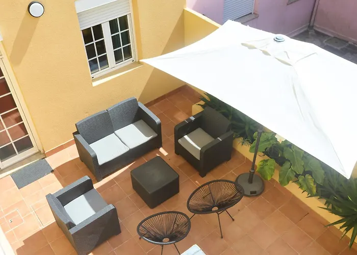 Oporto Yellow Villas
