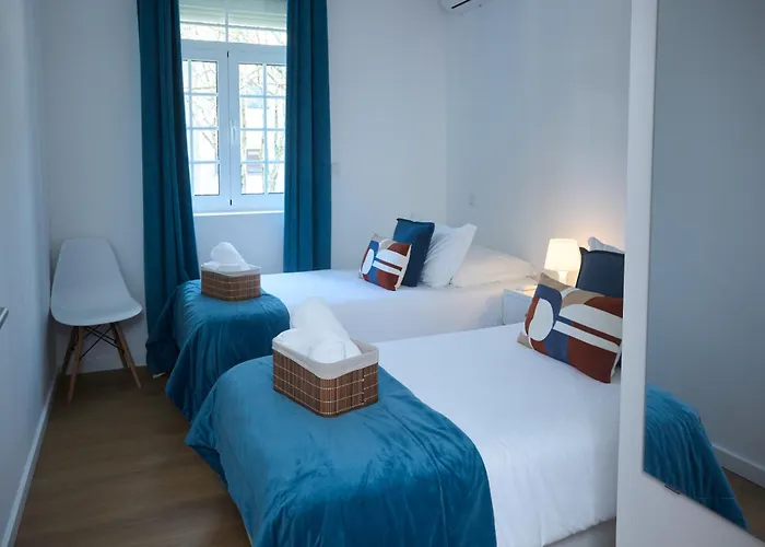 Oporto Yellow Villas