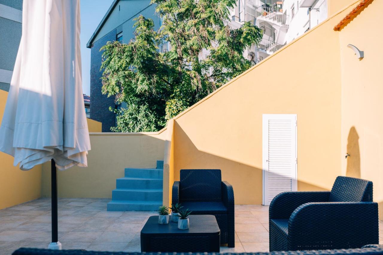 Yellow Oporto